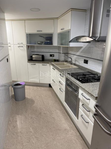 Foto 35dd0aad-30da-4d87-aade-9806d6ac349d. Apartment in avenida de niza 30 in Playa de San Juan Alicante