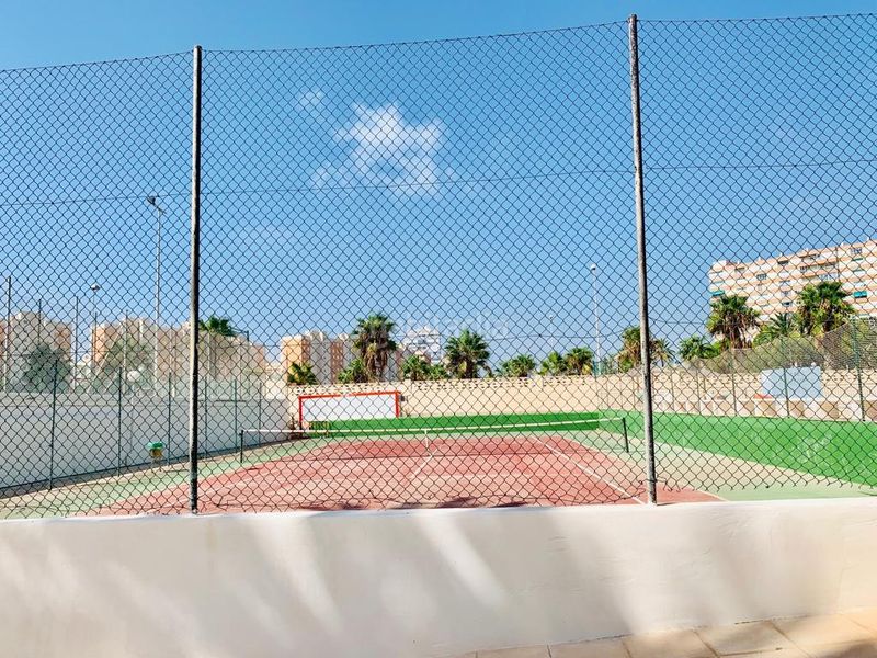Foto b3e94c07-7026-46fe-bb6a-eac661cadba2. Apartment in avenida de niza 30 in Playa de San Juan Alicante