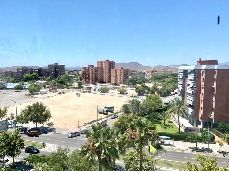 Foto 9adbabdf-07cf-4c7c-a289-0d18dff8fef3. Appartement dans avenida doctor rico 20 dans San Blas Alicante