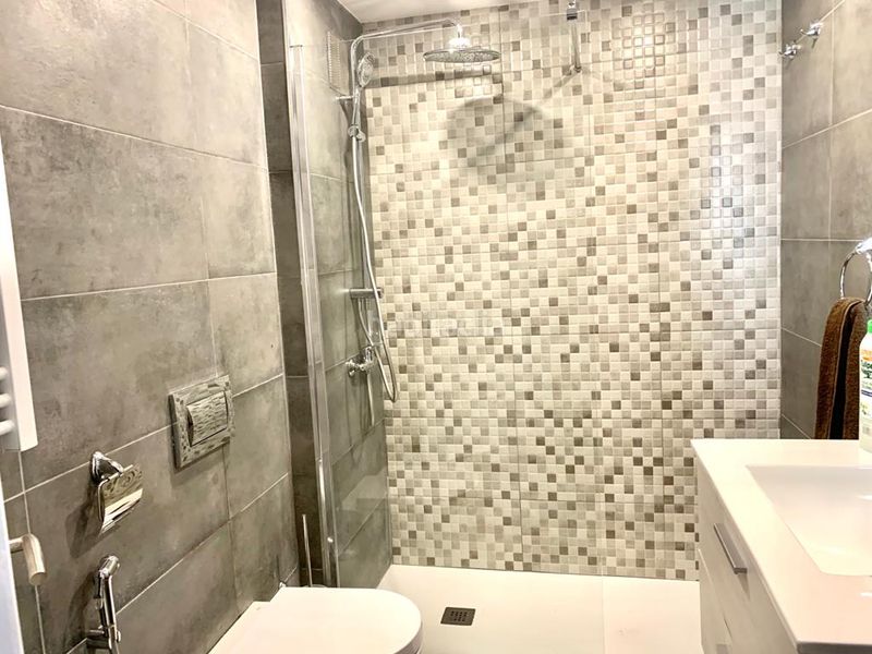 Foto e8bbe89d-425d-4925-8695-7573a61f1310. Appartement dans avenida doctor rico 20 dans San Blas Alicante