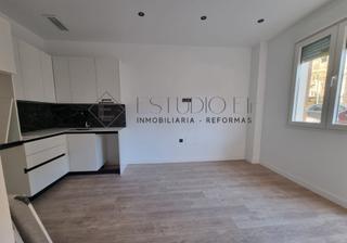 Appartement à Calle santa marta 1. Junto campus universitario