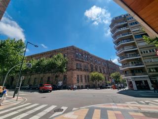 Attique à Garrido Sur. A 5 minutos de plaza españa