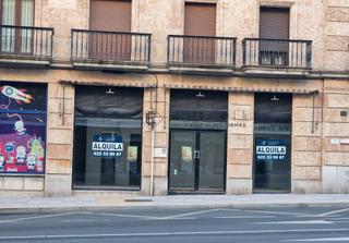 Location Local commercial à Paseo de canalejas 1. Junto alamedilla - canalejas