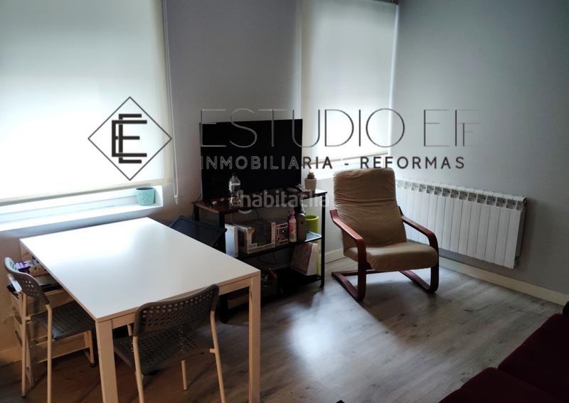 Foto dd716455-6e2a-4a2d-a9e5-fb65480931c0. Alquiler apartamento en calle lumbrales 2 junto al campus en Salamanca