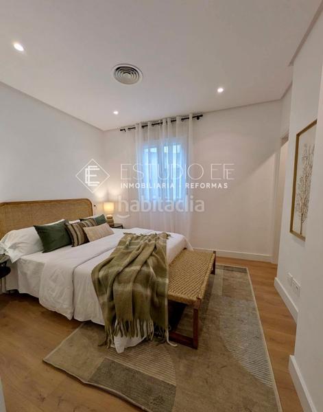 Foto 6c826559-c9ff-4b75-96ea-76f1e288307a. Appartamento in calle de las tres cruces 7 in Sol Madrid