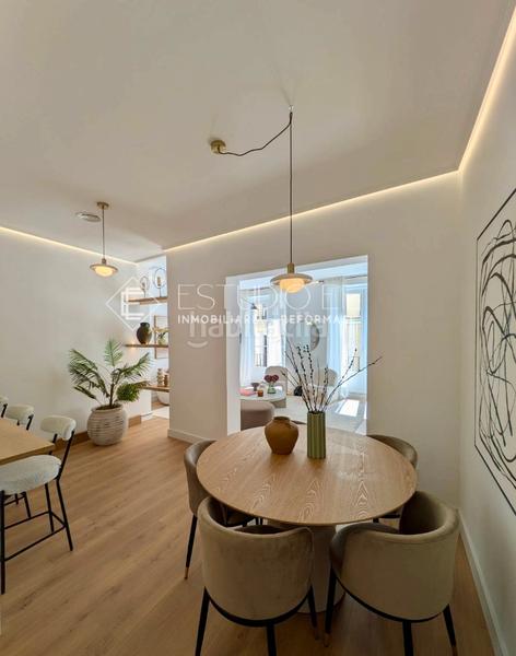 Foto 9ed48a52-c39f-4dbf-94e0-b58d169e15a7. Appartamento in calle de las tres cruces 7 in Sol Madrid