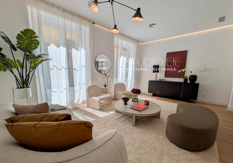 Foto dff15d09-f110-469a-bed8-2b38779d0f8d. Appartamento in calle de las tres cruces 7 in Sol Madrid