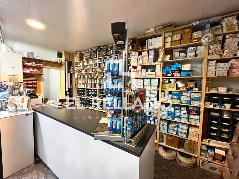 Foto 9738d67a-2ec8-46de-89a9-96c4dd775370. Local comercial amb calefacció a Porta Barcelona