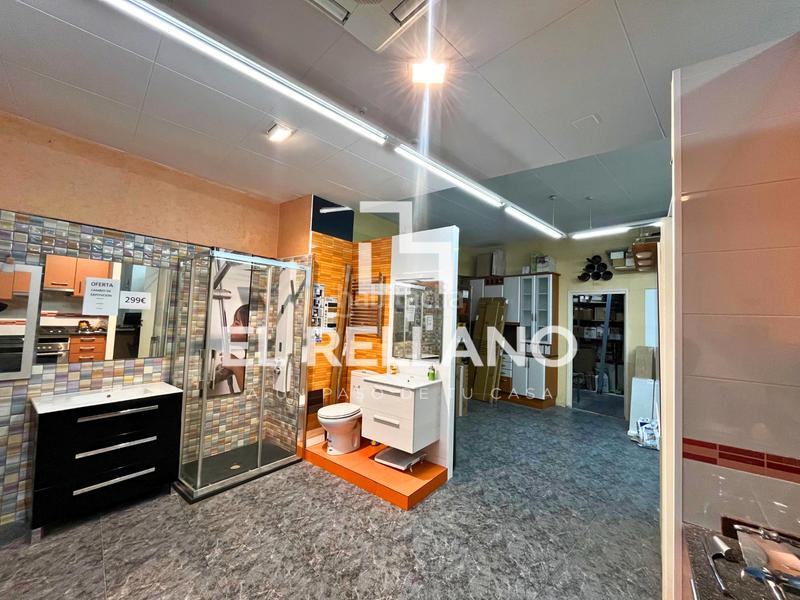 Foto b582ef7c-283c-40f4-a2ac-11c8d01d9ed4. Local comercial amb calefacció a Porta Barcelona