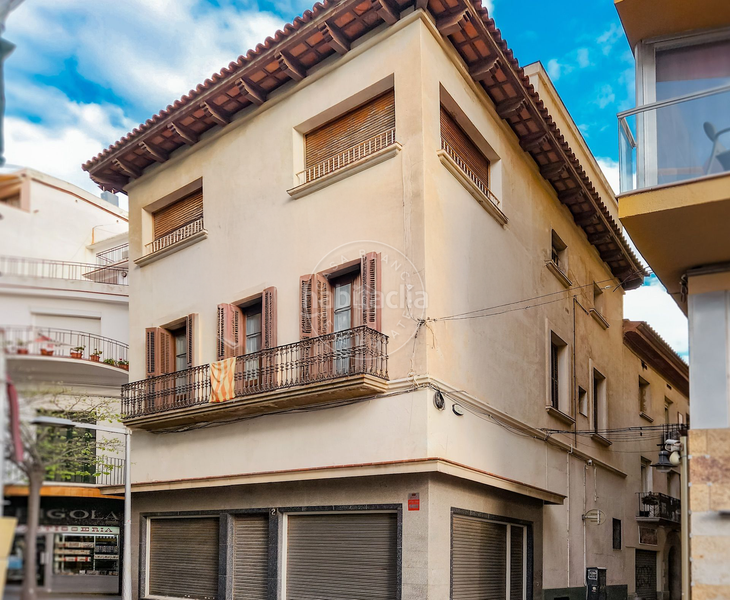 Foto 8020f80c-84fc-4606-ab96-7dce2bf006fb. Edificio in Centre Lloret de Mar