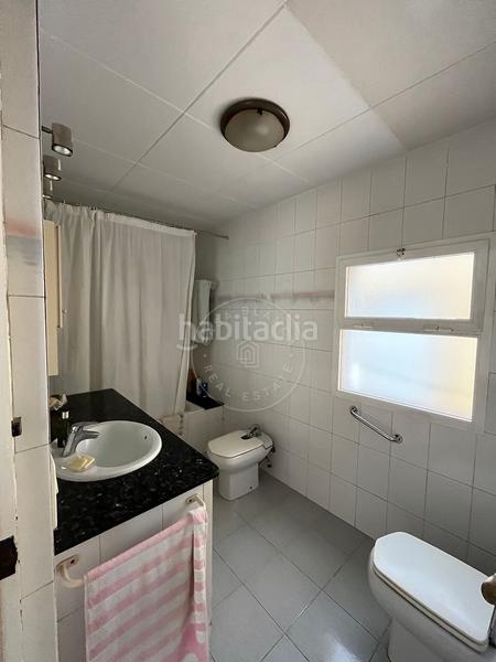 Foto e587aeb7-d9f6-48a5-b4e2-8db2e3ac5186. Edificio in Centre Lloret de Mar