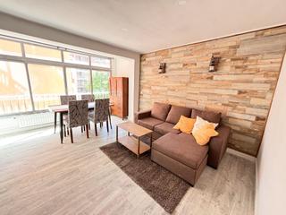 Apartament a Centre. Se vende piso luminoso y totalmente reformado de 67 m en pleno c