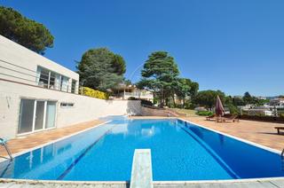 Casa a Condado del Jaruco - Puigventós. Casa de invetados con jardín