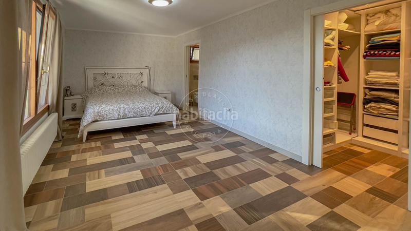 Foto 4b9defc9-87b8-41d3-a1a5-3ed24d29290e. Casa  con jardín y terraza en Mas Romeu Lloret de Mar