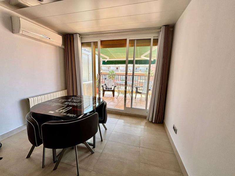 Foto 5e23263a-af88-4d6f-aebc-d46085bce267. Attico con riscaldamento in Centre Lloret de Mar