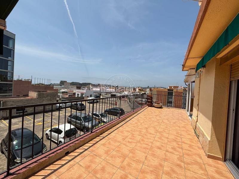 Foto c6a2aa1a-8832-4048-a905-8f2047c2013f. Attico con riscaldamento in Centre Lloret de Mar