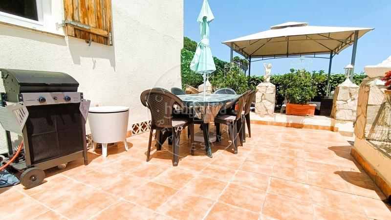 Foto 116a3cb1-95b9-4d68-b405-1f95788c0c14. House with parking pool in Serra Brava Lloret de Mar