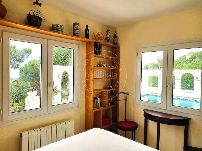 Foto 17b2ccda-4a7d-4789-85f2-ce2355bd7a4d. House with parking pool in Serra Brava Lloret de Mar