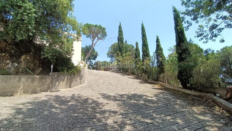 Foto 4dc103f6-bb88-4d46-a62c-e8ae6ec2095f. House with parking pool in Serra Brava Lloret de Mar