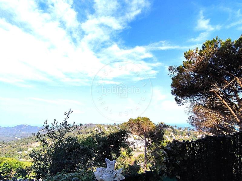 Foto df97ab59-69ba-4d18-af53-d3d7b4aae9a4. House with parking pool in Serra Brava Lloret de Mar