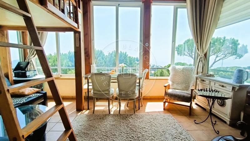 Foto edbe795a-5682-4c32-9844-c83144be1aed. House with parking pool in Serra Brava Lloret de Mar