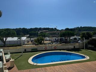 Apartament a Fenals. Apartamento a un minuto de la playa!!!