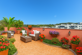 Àtic a Fenals. Ático dúplex con espectacular terraza  vive al máximo en fenals!