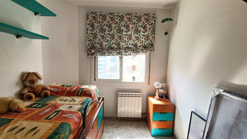 Foto 8b0a09a4-3b49-4212-9406-8b450d2ddf16. Piso ideal familias numerosas con parking en Fenals Lloret de Mar