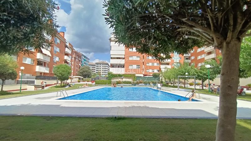 Foto b6e93bf3-6c5b-424e-8add-3993c962f73f. Pis amb calefacció piscina a Fenals Lloret de Mar