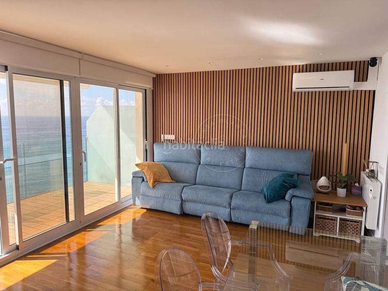 Foto 4d4fd9c7-2988-4ccd-83d6-f82f1557af92. Apartamento  en primera línea en Centre Lloret de Mar