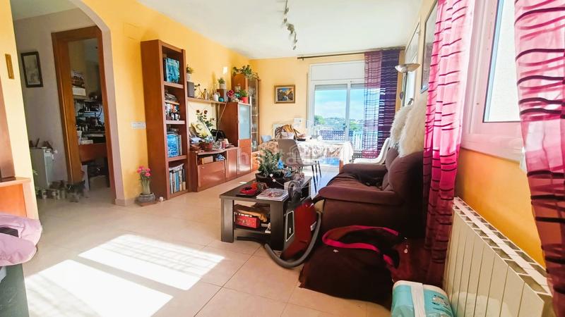 Foto b812adb2-8f06-4d44-912b-344ca99fbe54. Casa adossada amb calefacció a Aiguaviva Parc Vidreres