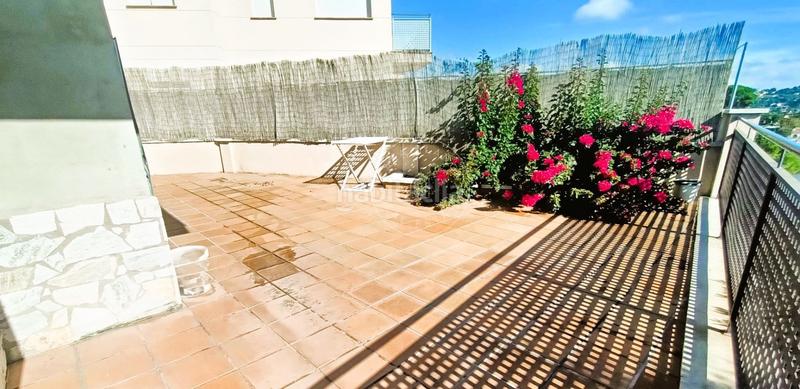 Foto f12c4a4f-78b3-4e46-ac96-f61d1d645c20. Casa adossada amb calefacció a Aiguaviva Parc Vidreres