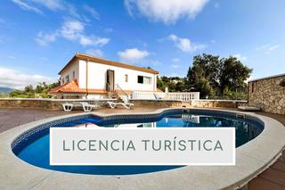 Casa a Serra Brava. Casa con licencia turistica en serra brava