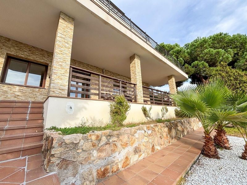 Foto b8a870d8-e144-424f-a0be-48e47a7cb8ef. Casa amb calefacció piscina a Roca Grossa Lloret de Mar