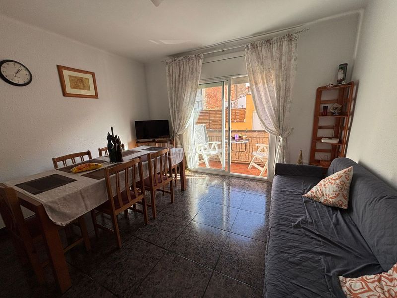 Foto 30bfada5-4407-43e2-bfd7-d91229f5c2f1. Pis a residencial Blanes - vistamar Blanes