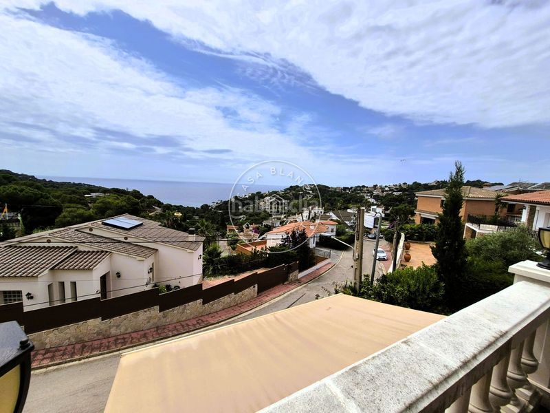 Foto 2233353b-8491-410c-a25f-874f7d23ce95. Casa amb calefacció piscina a Canyelles Lloret de Mar