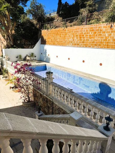 Foto 2933f378-aef2-4219-8dbb-3bba268810f0. Casa amb calefacció piscina a Canyelles Lloret de Mar