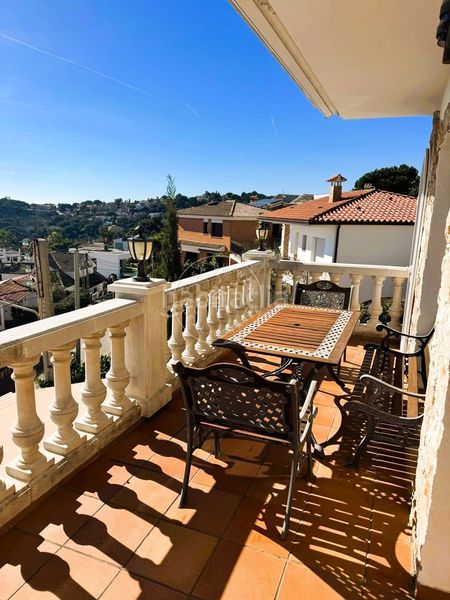 Foto 81dc3ad3-53b1-4106-a157-bf4d664de71d. Casa amb calefacció piscina a Canyelles Lloret de Mar