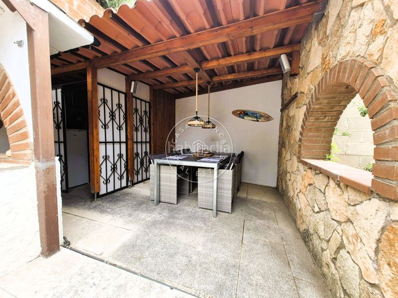 Foto 919c39e1-a87b-471b-aa6d-414c51af590f. Casa amb calefacció piscina a Canyelles Lloret de Mar