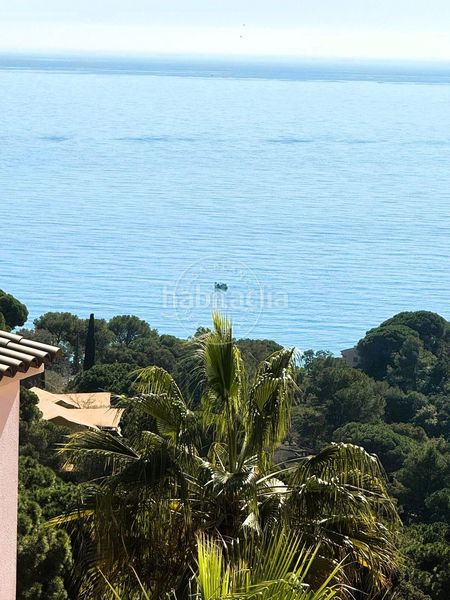 Foto b8c3905b-533b-478f-8cea-e8b87a33ac22. Casa amb calefacció piscina a Canyelles Lloret de Mar