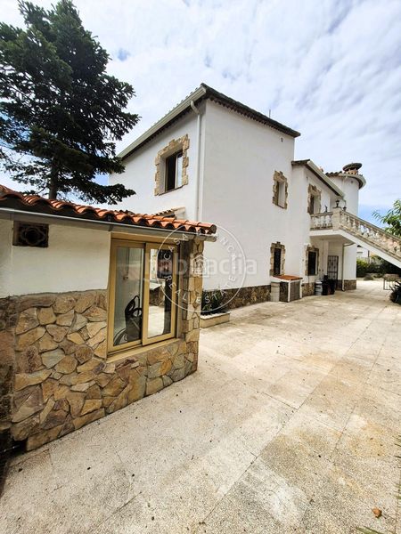 Foto dc121860-b008-4dcb-b775-d2952b0644b7. Casa amb calefacció piscina a Canyelles Lloret de Mar