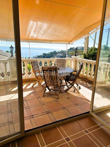 Foto e35346f1-ec41-4152-be73-134c8f05b97f. Casa amb calefacció piscina a Canyelles Lloret de Mar