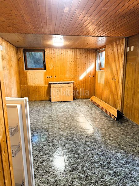 Foto f0de13bf-ce36-4bb4-84bd-799a826e9bd2. Casa amb calefacció piscina a Canyelles Lloret de Mar