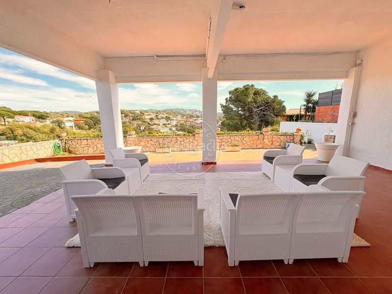 Foto 2286be83-37a2-4f20-895d-9bcf36fd8535. Casa amb piscina a Aiguaviva Parc Vidreres