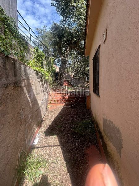 Foto b62d309f-fbe1-4377-8633-0a9db8a39e1a. Casa a Can Carreras - Montessol Pineda de Mar