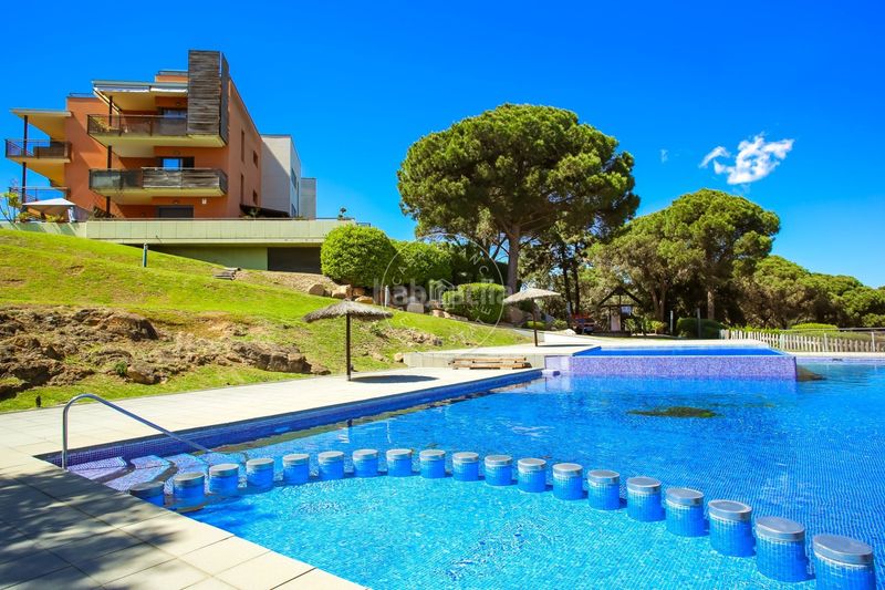 Foto fdc78ff8-b8ee-4bb3-9691-4470825ac993. Apartament amb calefacció piscina a Santa Clotilde Lloret de Mar