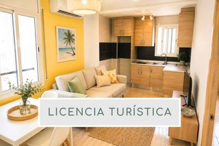 Appartement in Centre. Apartamento de 2 dormitorios a 250 metros del mar con licencia t