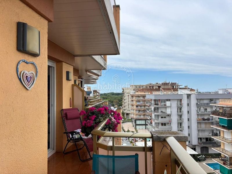 Foto 4b9cdf2b-6e49-4607-ba79-54b513c01365. Apartament amb calefacció piscina a Els Pins Blanes