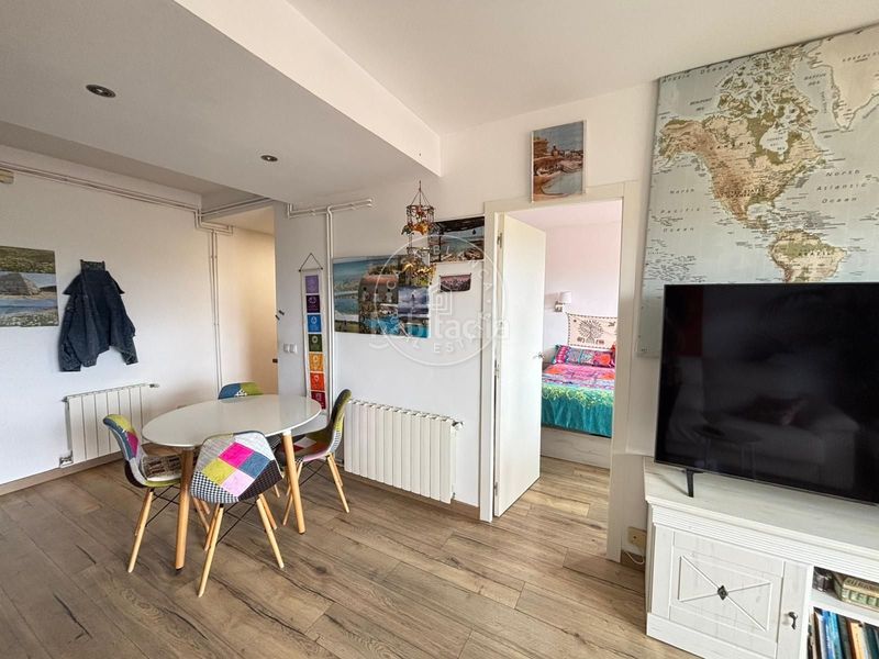 Foto e1cee627-a949-4283-a047-22e438df0367. Apartament amb calefacció piscina a Els Pins Blanes