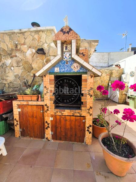 Foto 1de043d9-7989-44e9-8a37-751bf9113703. Casa adossada amb calefacció a El Molí-El Rieral Lloret de Mar
